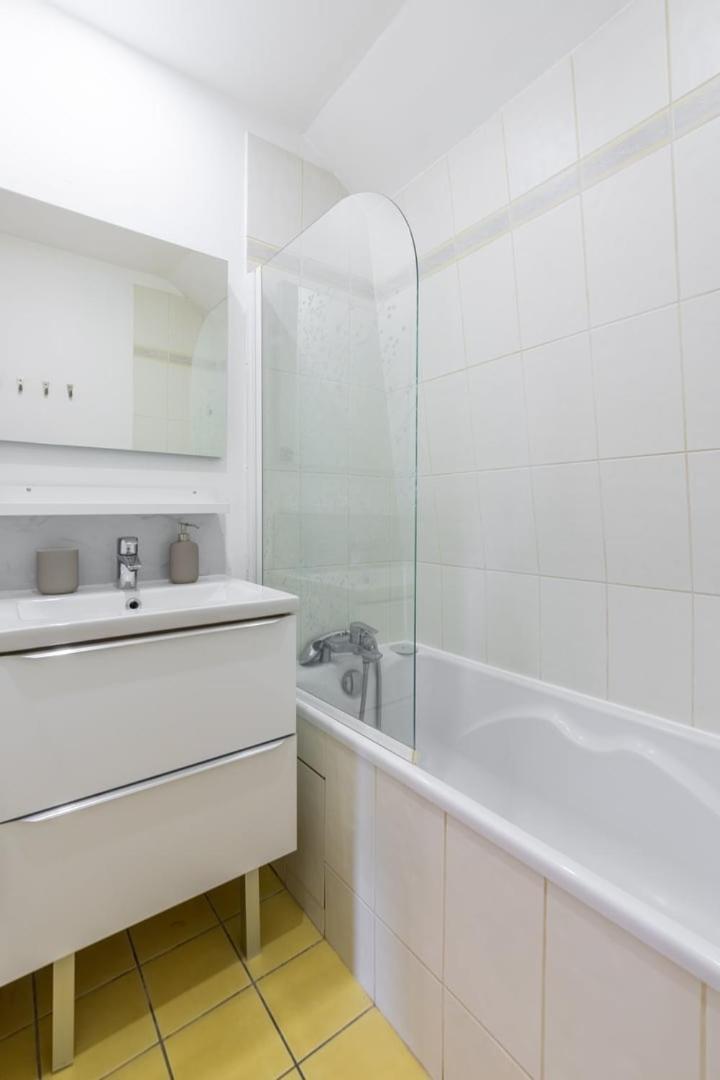 Charming 2-Bedroom Apartment At Croise Laroche ماركب-ان-باروئيل المظهر الخارجي الصورة